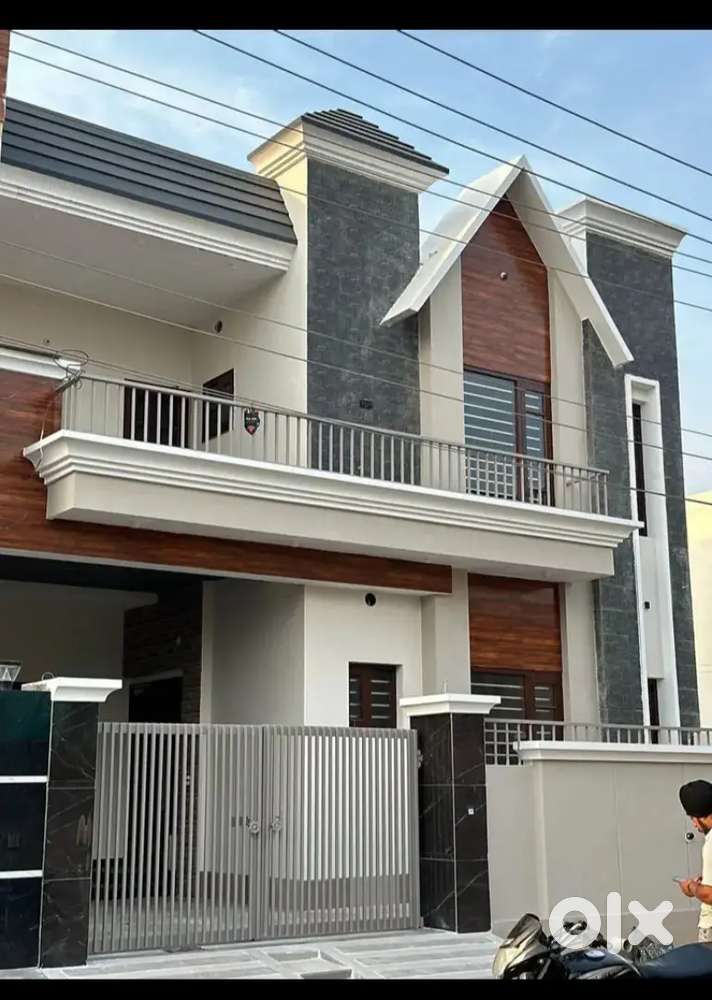 Independent kothi 4 bedroom+ drawing room 3 attached bathroom