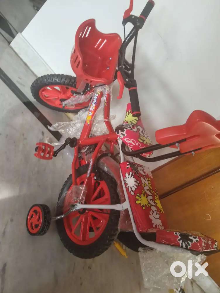 Kid cycle 3 months old.