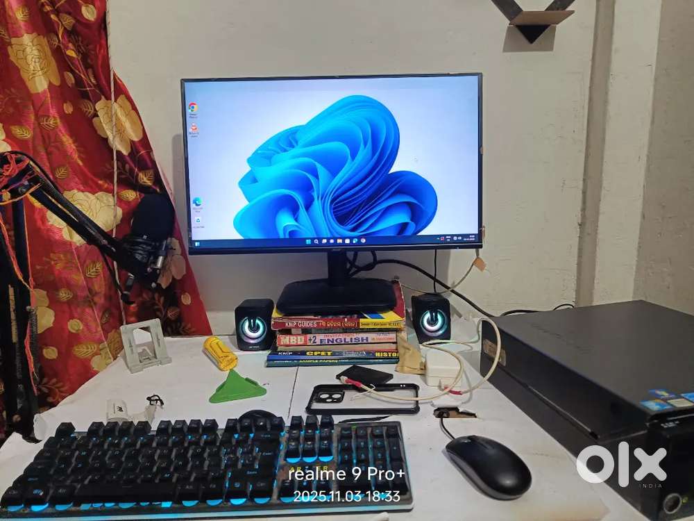 Lenovo office desktop i3 processor 256gb SSD