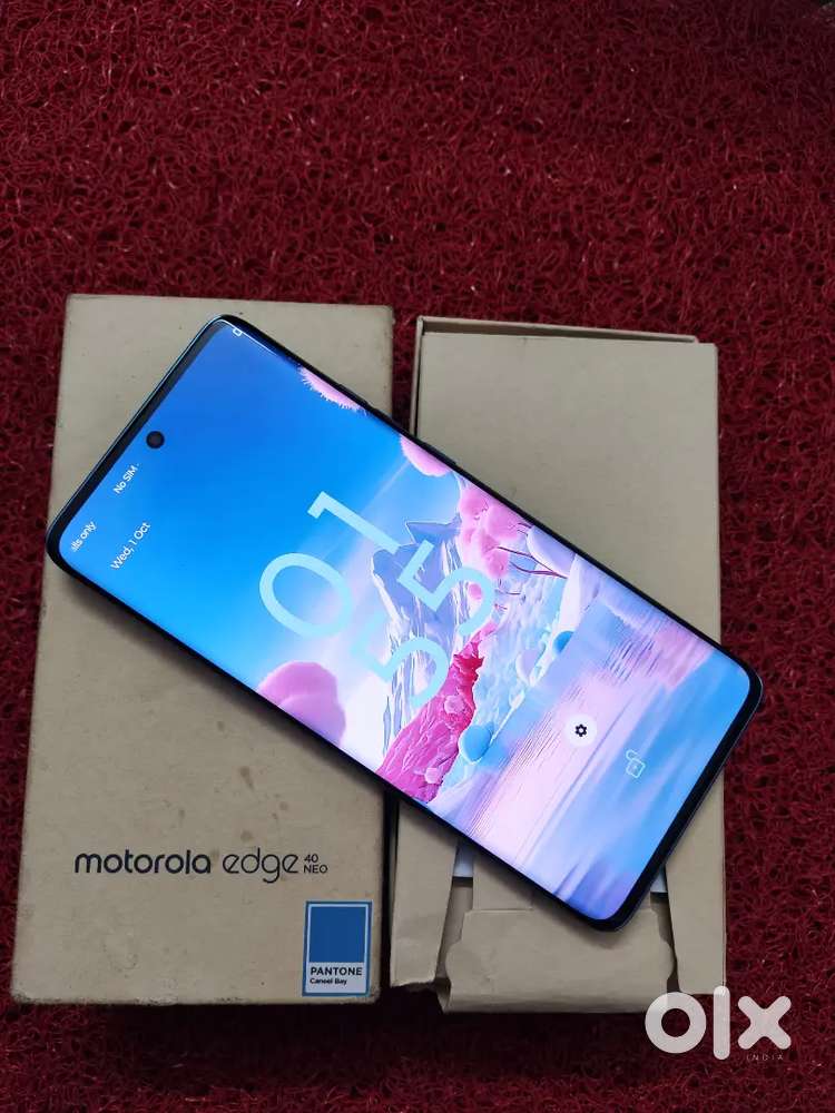 Moto edge 40 neo 5g 8/128 mobile box only sell or exchange