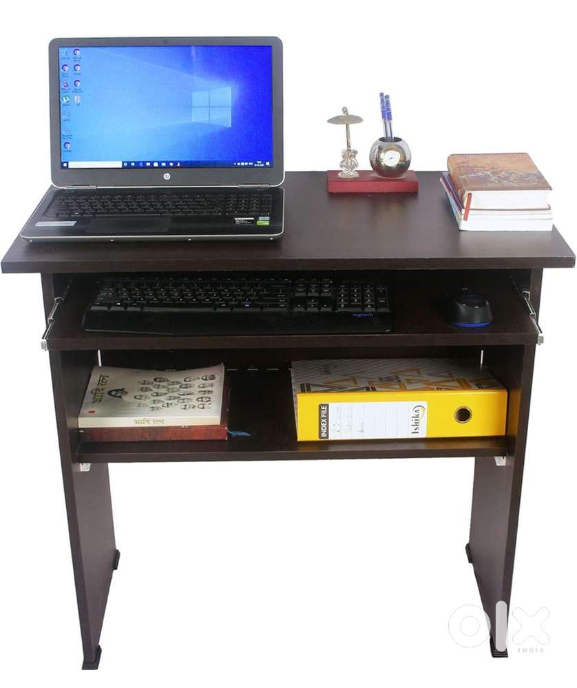Foldable office/laptop/computer table