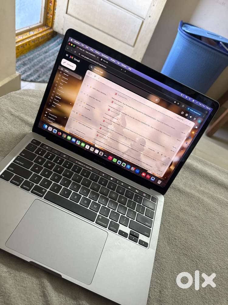 Apple Macbook Pro 13 inch Laptop