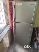 SAMSUNG FRIDGE