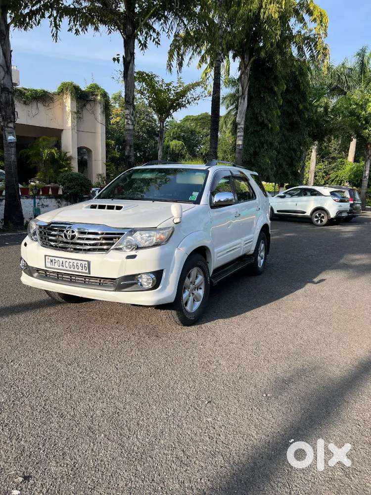 Toyota Fortuner 2011 4x4