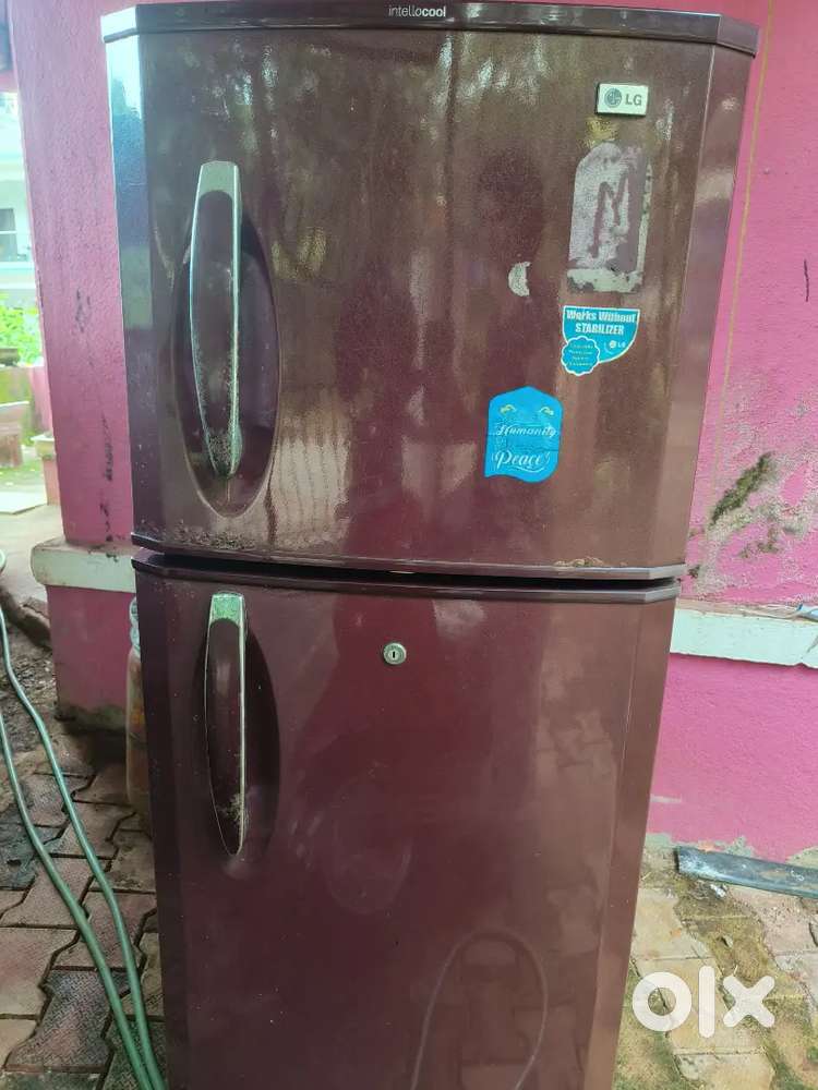 LG Refrigerator Selling