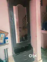 Mirror black colour