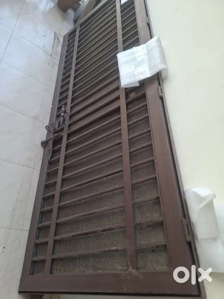 Front door Iron Gate