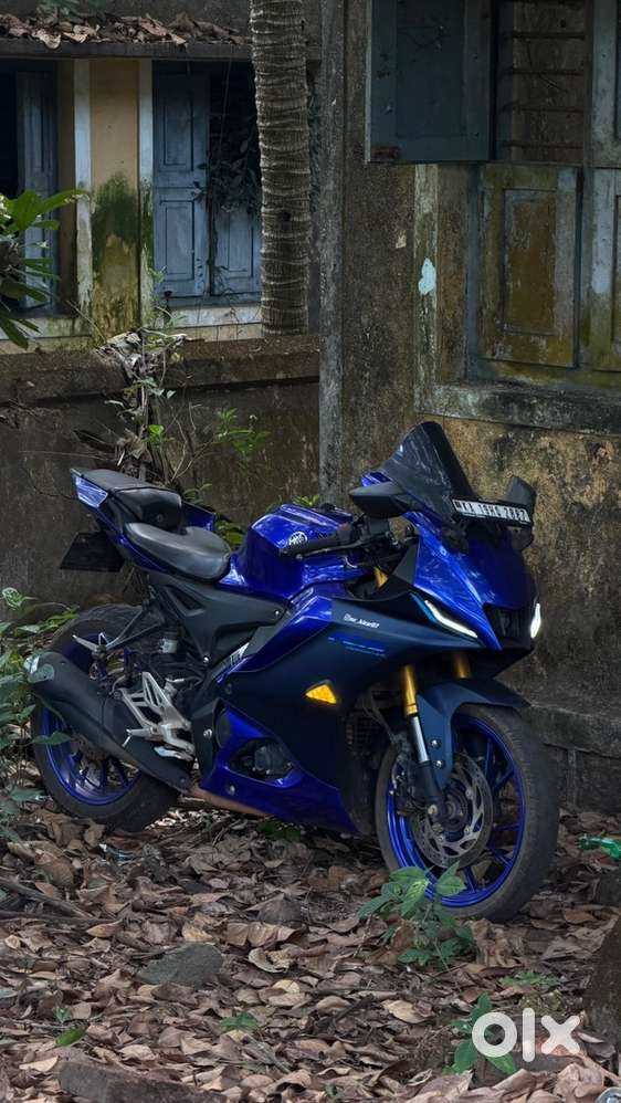 R15 blue v4