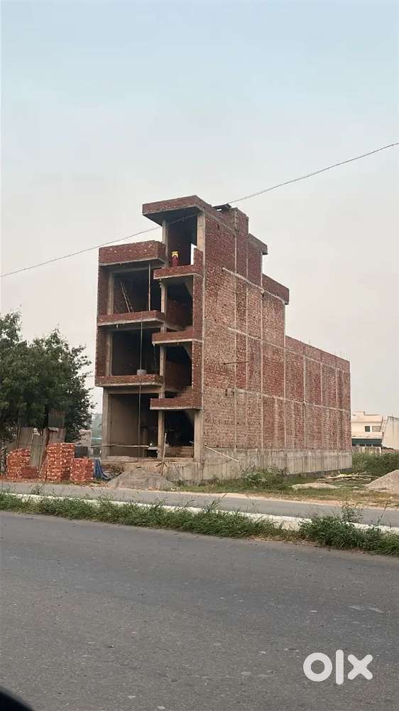 Building for rent on sirhind road Patiala opp. Dmart