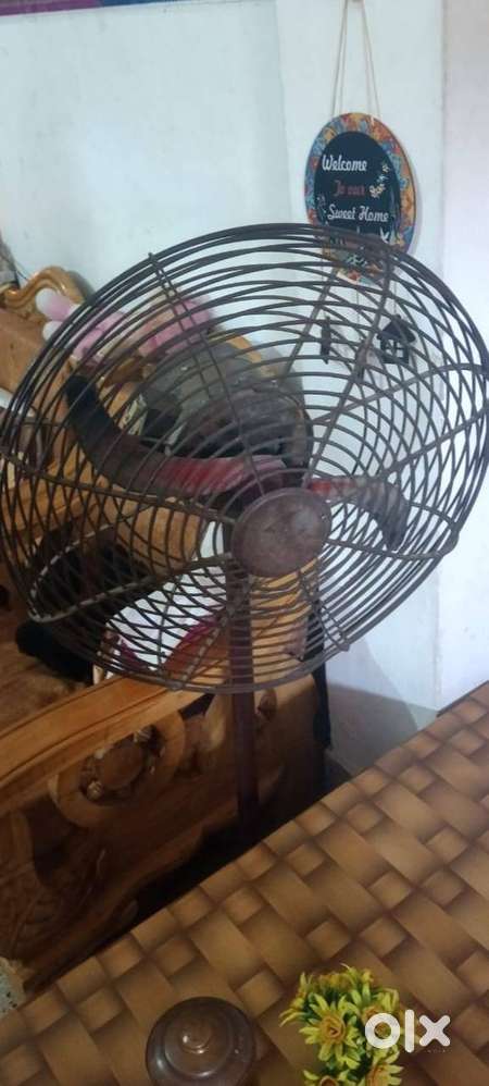 Toofan Stand Fan