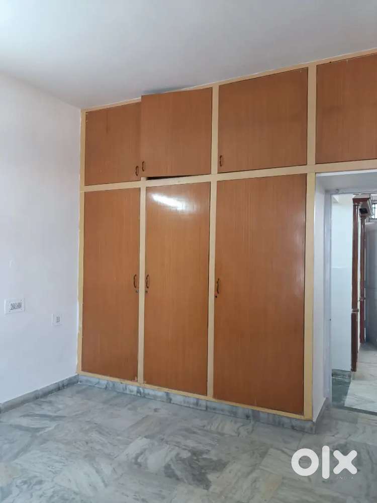 INDEPENDENT 2BHK APARTMENT AVAILABLE IN BRS NAGAR