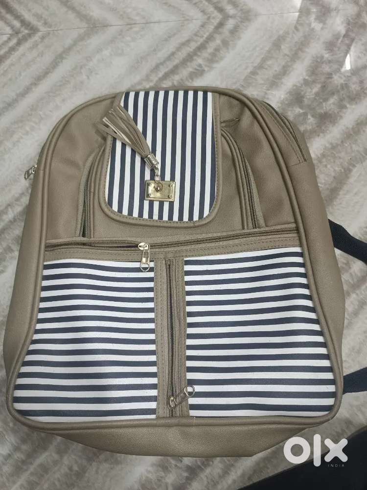 Premium Quality Ladies Handbag – Trendy & Stylish