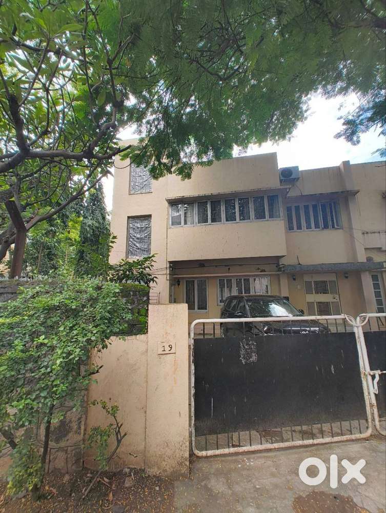 2200 Sqft Unfurnished Office/ Bungalow  On Rent Lulla Nagar