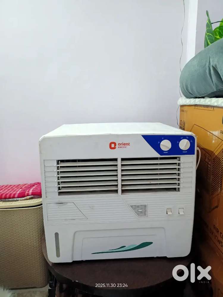 Orient window cooler