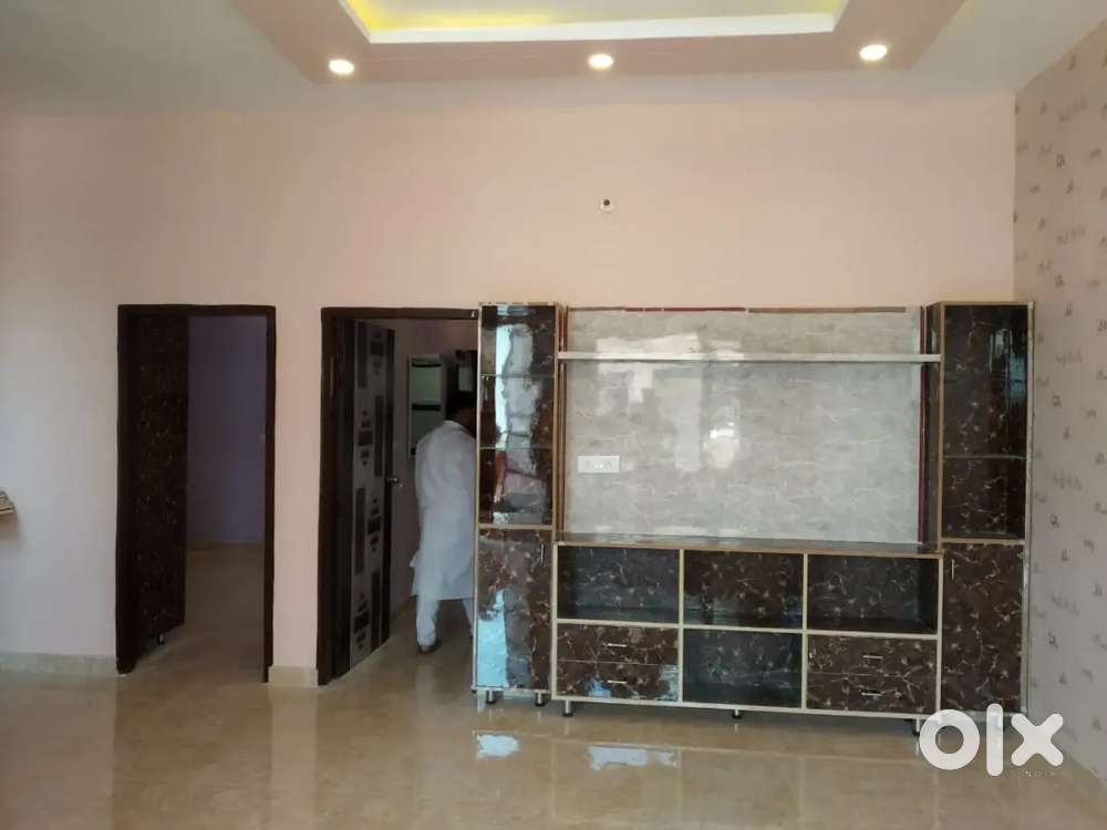 2BHK Floor For Rent