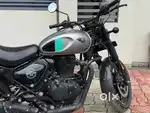 Doctor’s bike . Show room condition , with all accesories ..