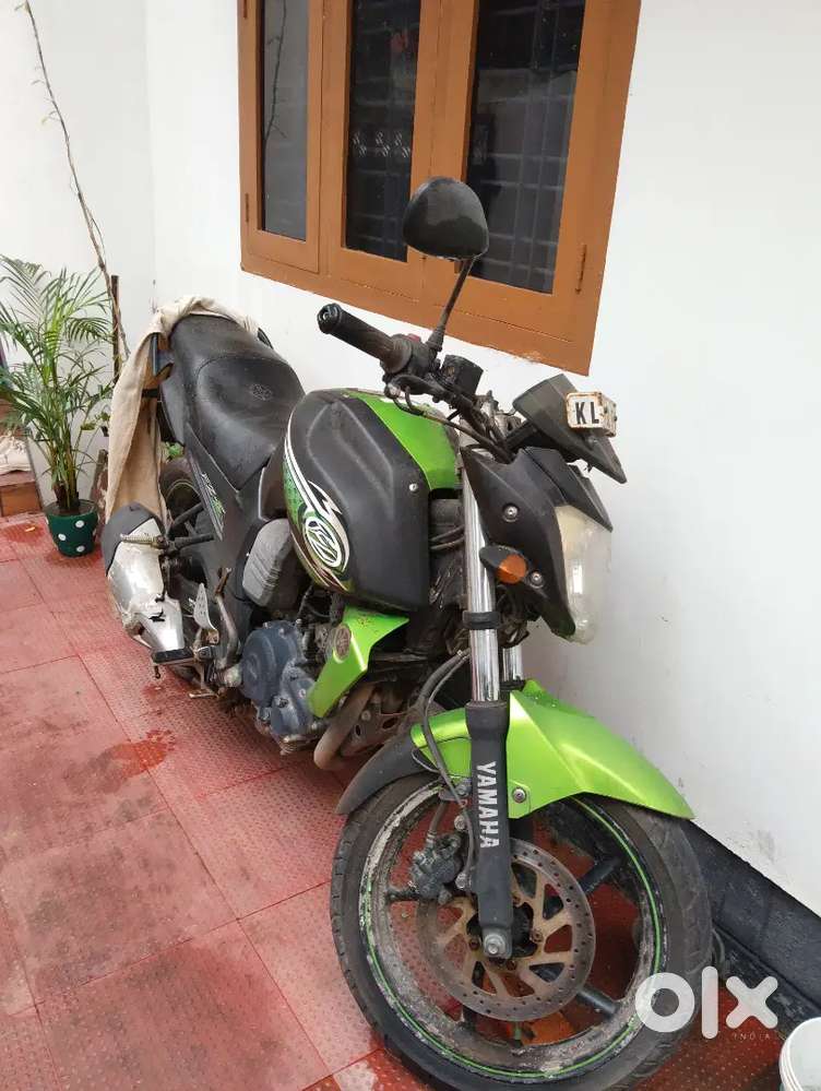 Yamaha Fzs 2014