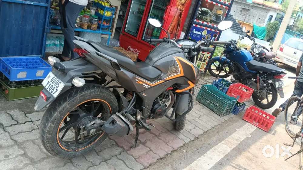 Honda Hornet  55KMPL  55,000KM