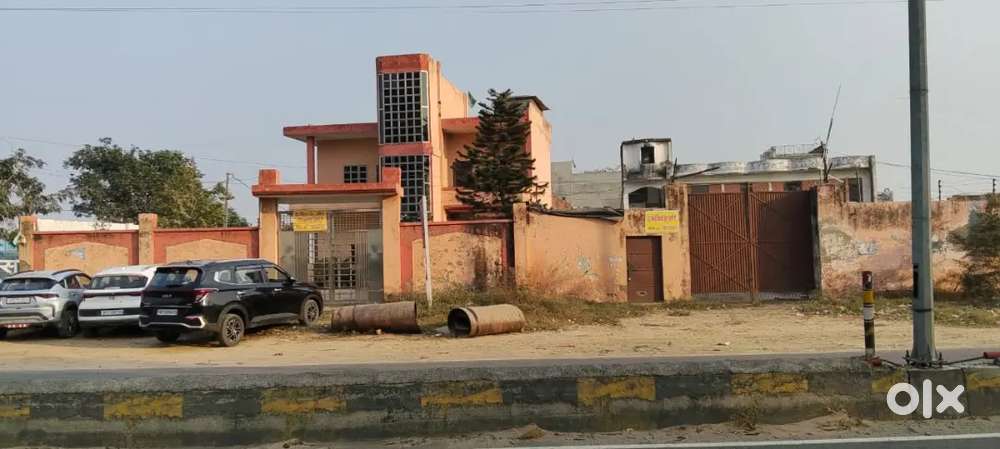 A whole building for rent for hospital for factory anything