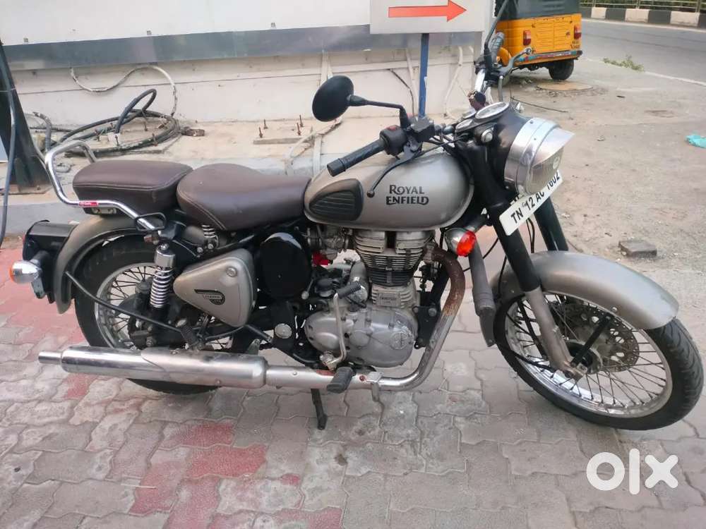 royal Enfield classic 350 2019 model (gun metal grey)