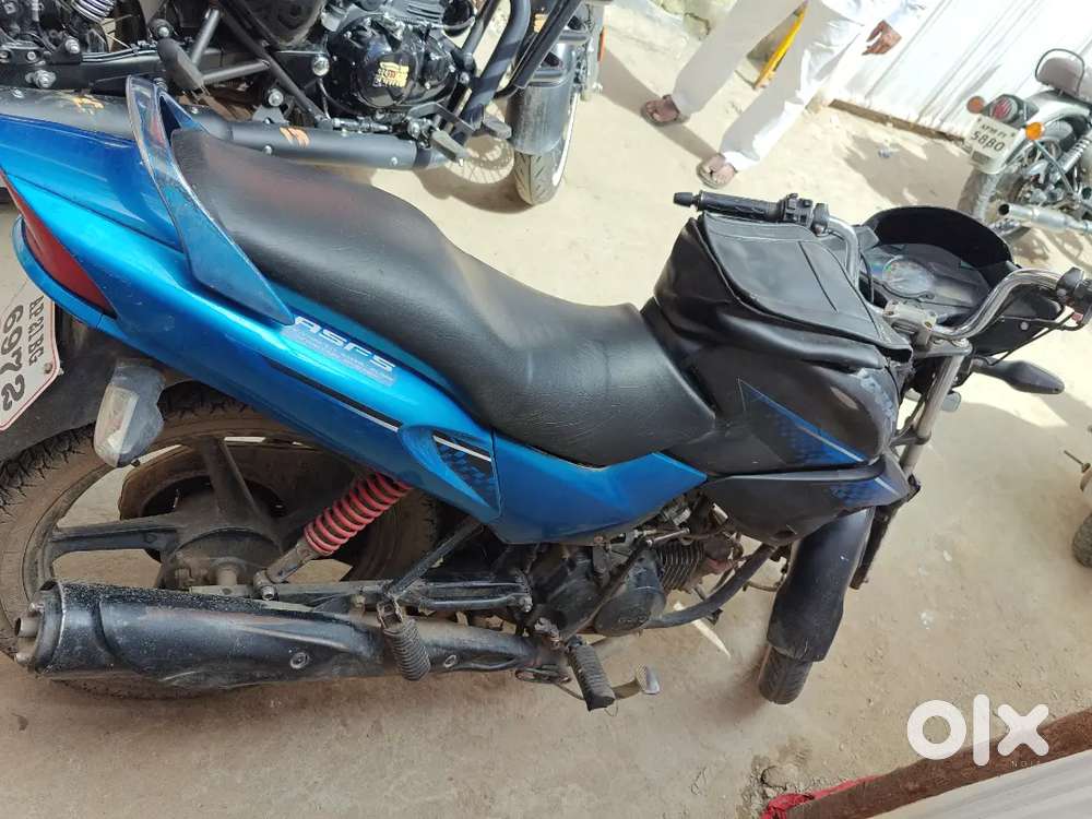 Selling Hero Glamour 2015 model, 125cc bike
