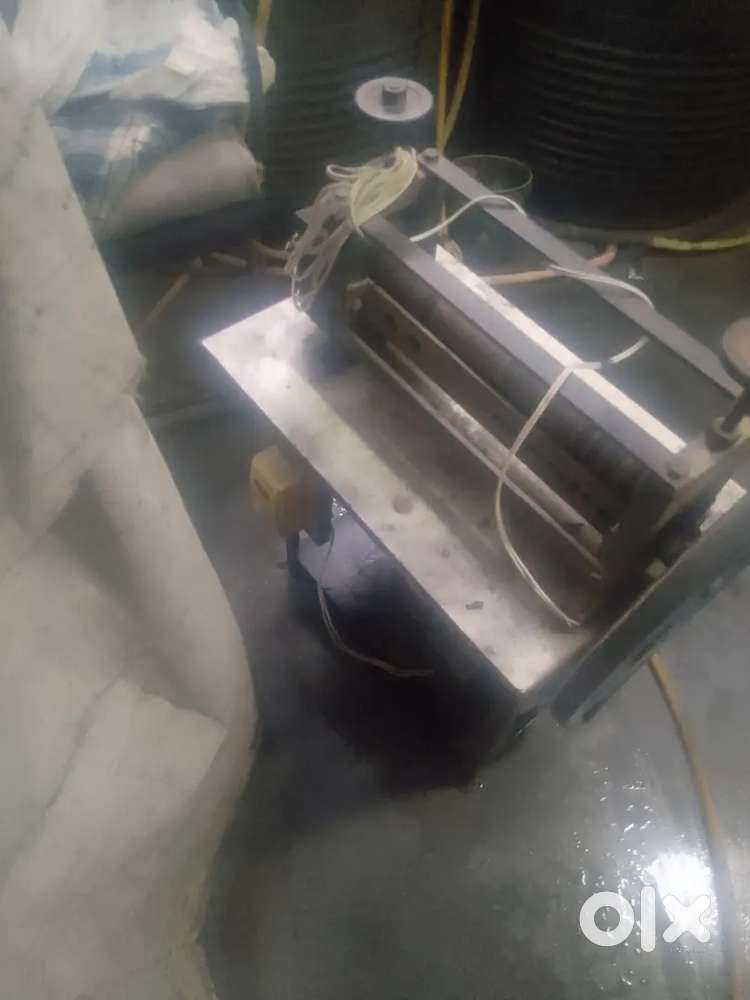 Wire chhilne ki machine