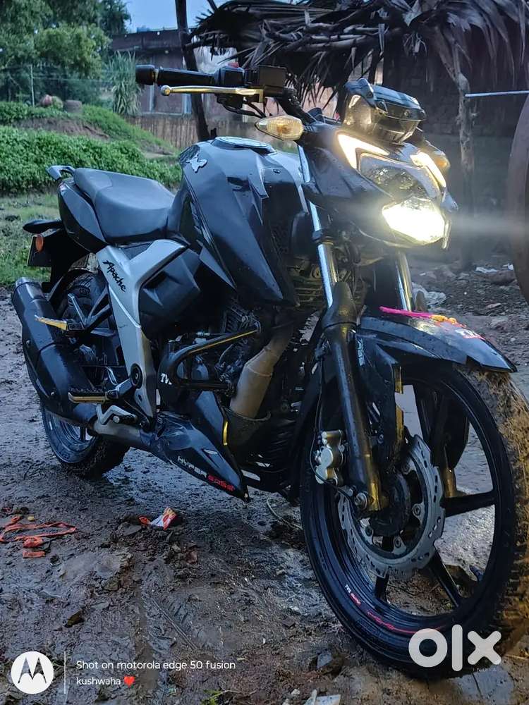 Tvs apache rtr 4v 160 cc good condition