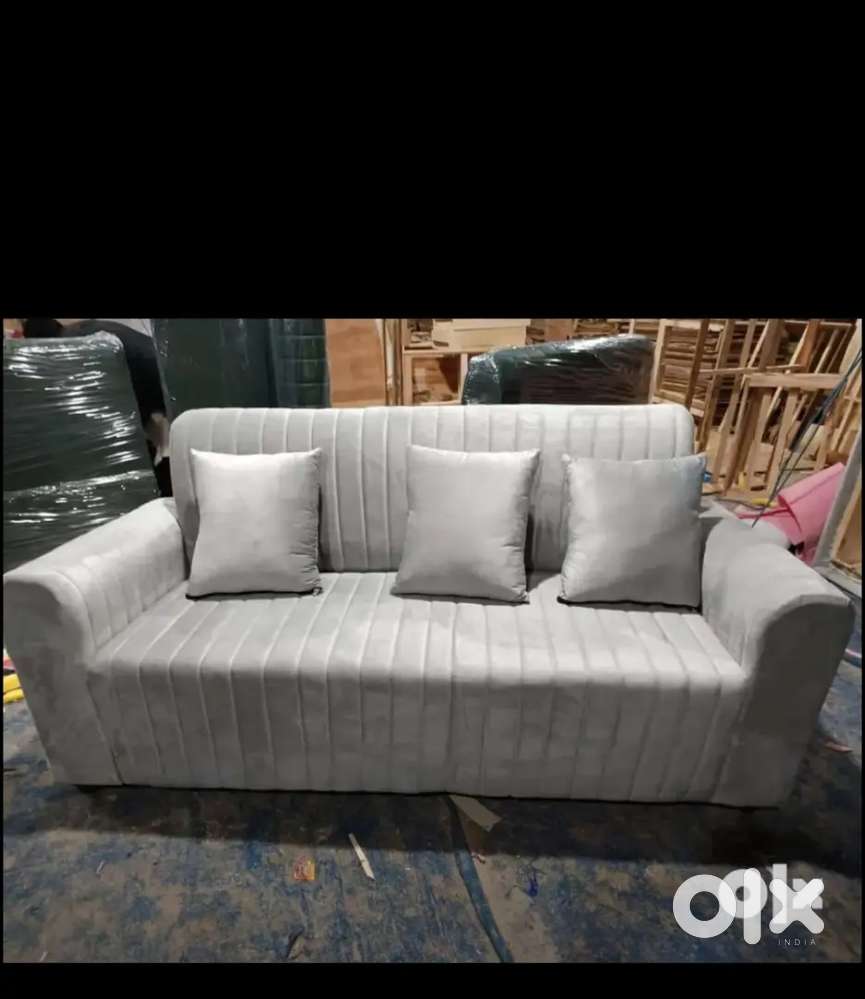 BRAND NEW PREMIUM QUALITY SOFA SET WITH  PREMIUM AVAILABLE IN N.Z