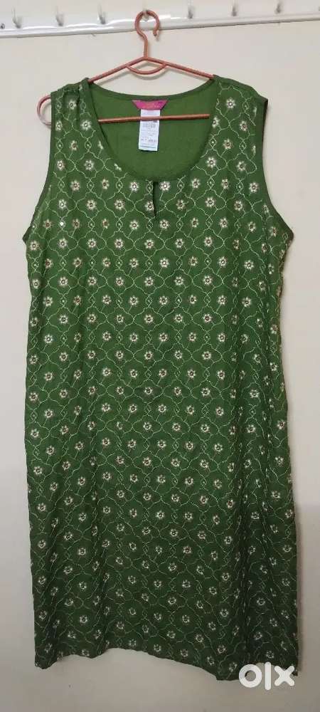 Brand new kurtas for selling fig and pink almirah women kurtas for l