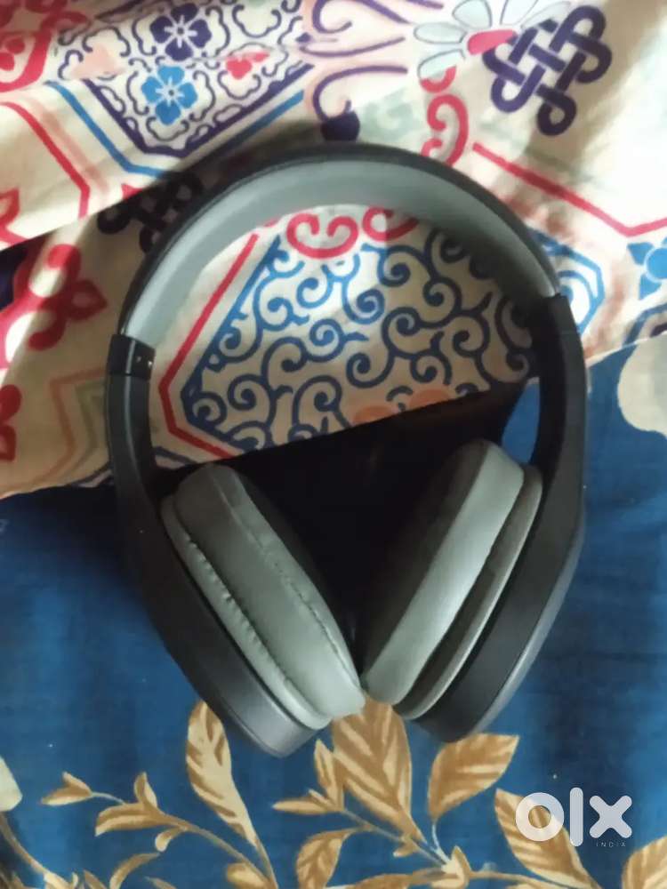 Boat rockerz 460 headset