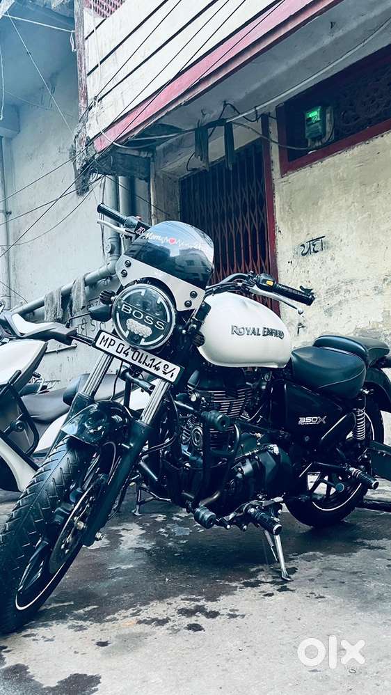 White mint condiont thunderbird 350X in cheap price