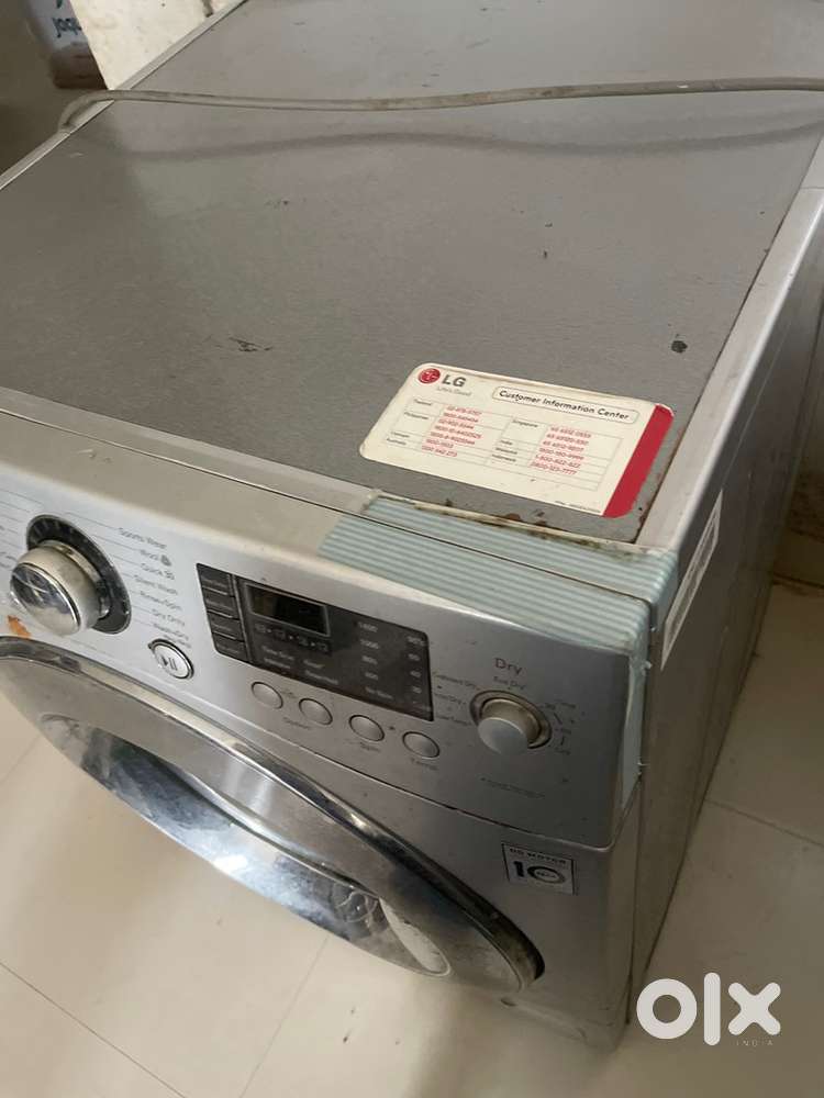 LG WASHING MACHINE 8 kg capacity