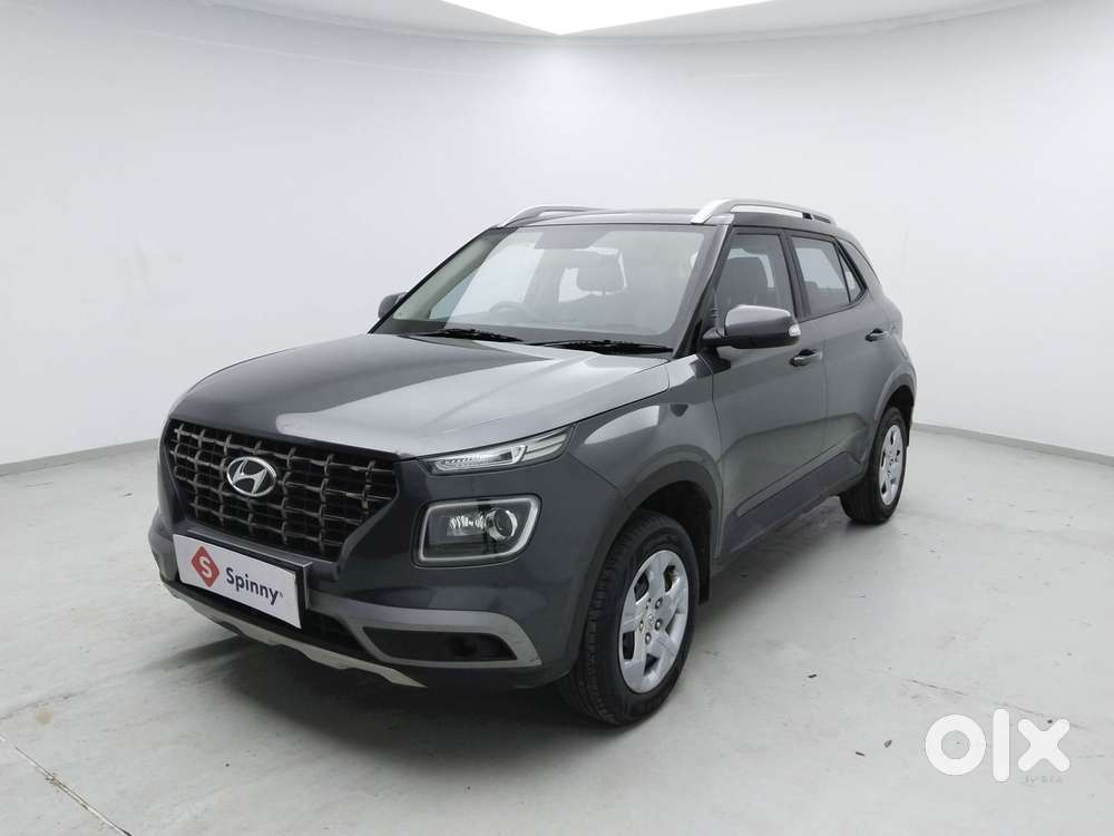 Hyundai Venue 1.2 S Plus, 2022, Petrol