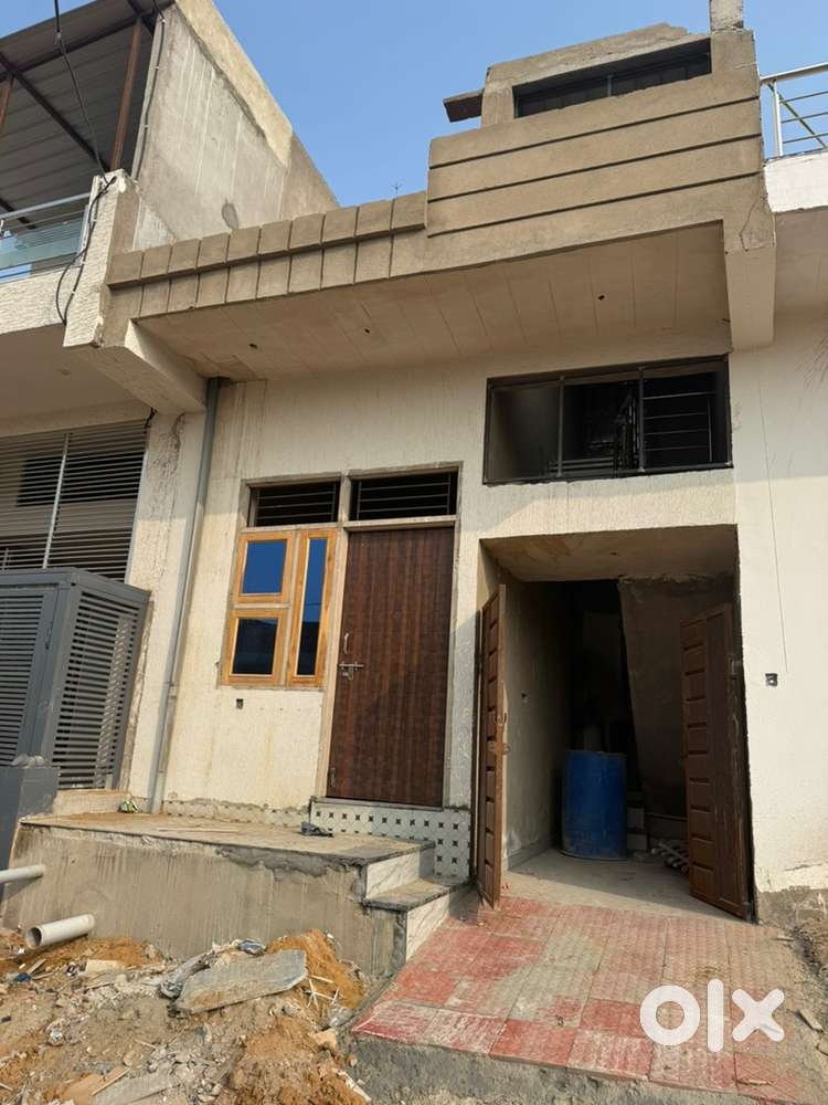 Best loaction 30 feet road h