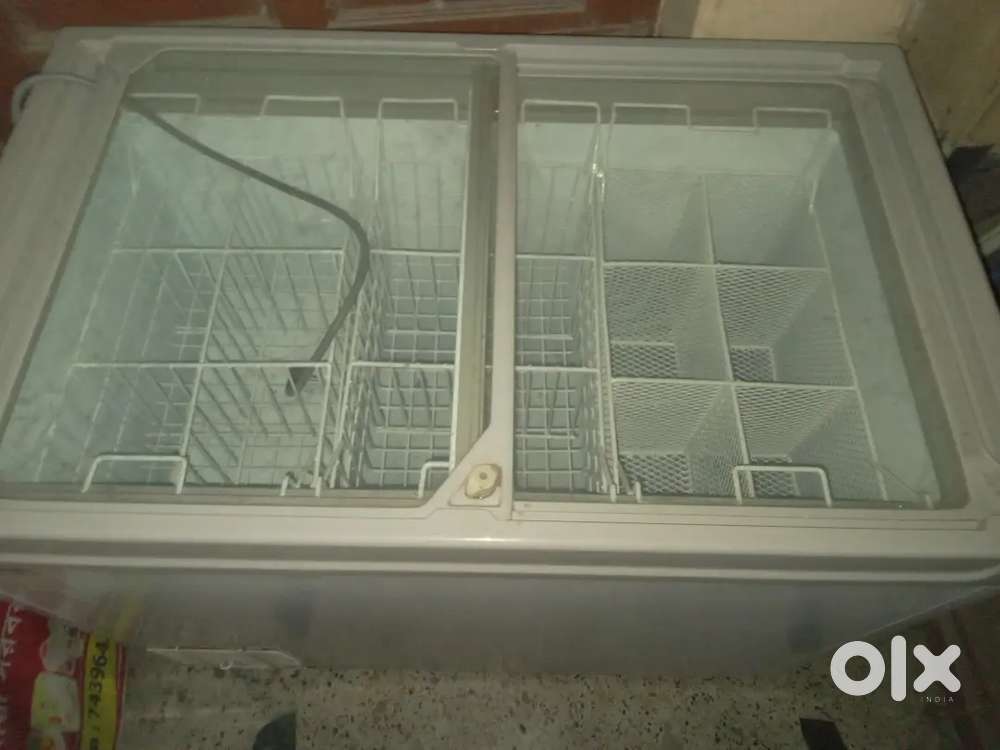 Ice cream fridge 300L