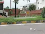 Plot on road
