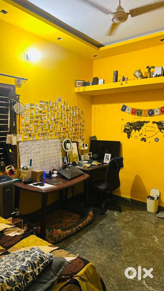 Looking for roommate in 2BHK Flat – Fully Furnished  Bachelors Allowed