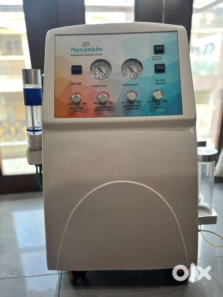 Hydra Facial Machine