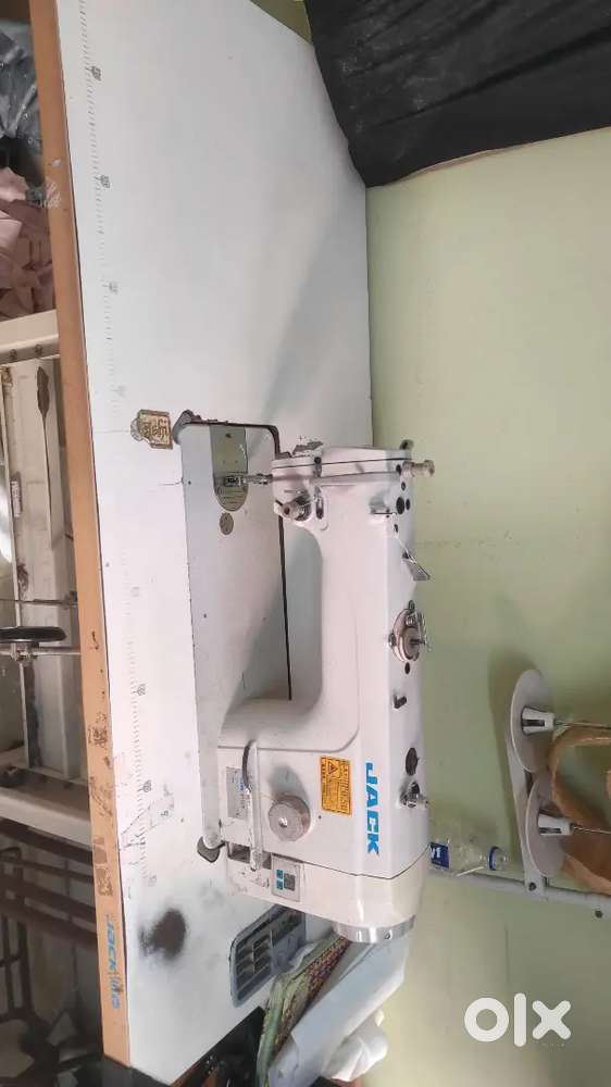 Jack sewing machine digita.. good condition