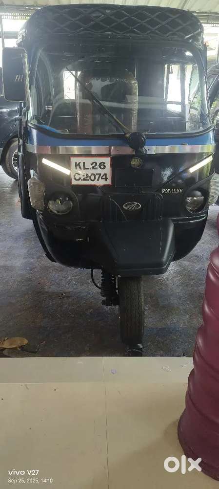 Mahindra Alfa private auto