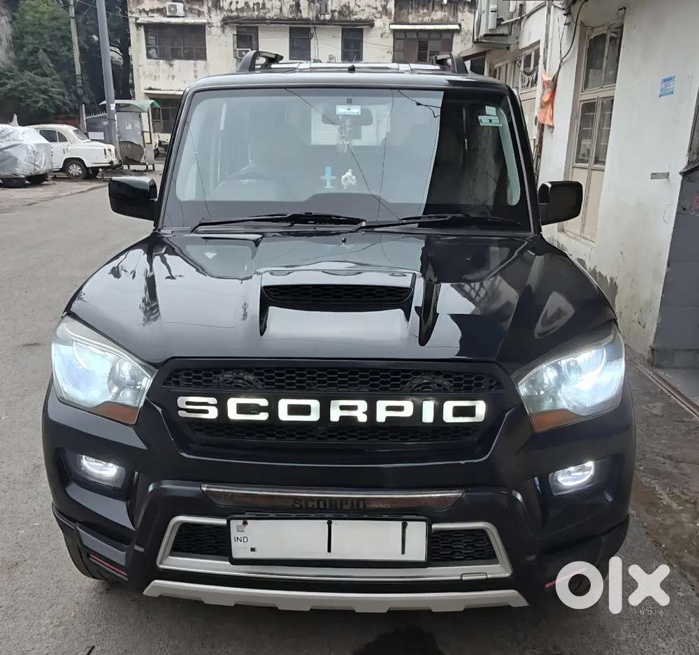 Mahindra Scorpio 2017 Diesel 40000 Km Driven