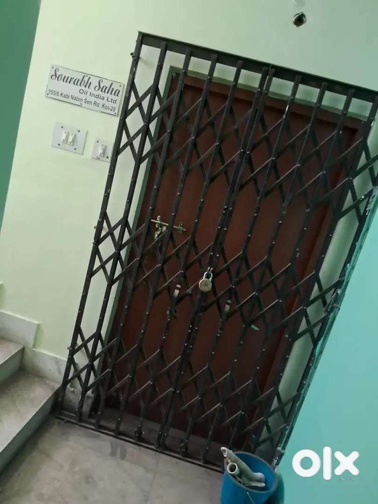2 BHK(11 yr old) Flat for sale in Nagerbajar Kolkata