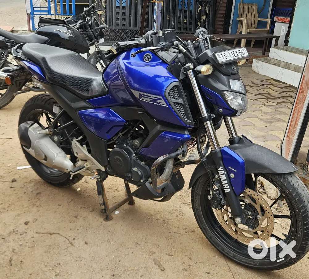 Yamaha FZ version 3