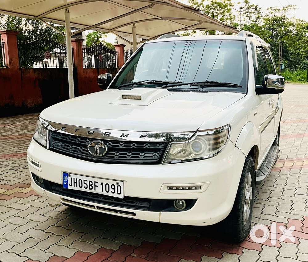 Tata Safari Storme VX Varicor 400, 2015, Diesel