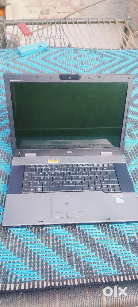 Fujitsu laptop 4ram .64rom