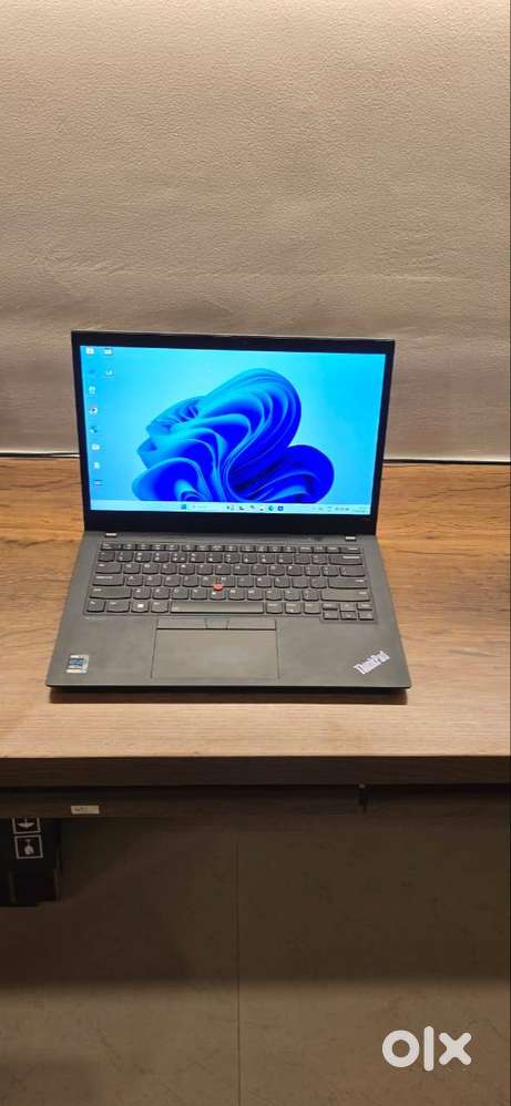 Lenovo Thinkpad T14s Core i7 11th 32GB 1TB SSD 14 4K Display  A++