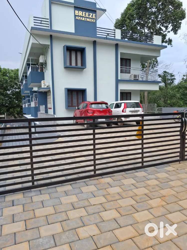 BREEZE APARTMENT