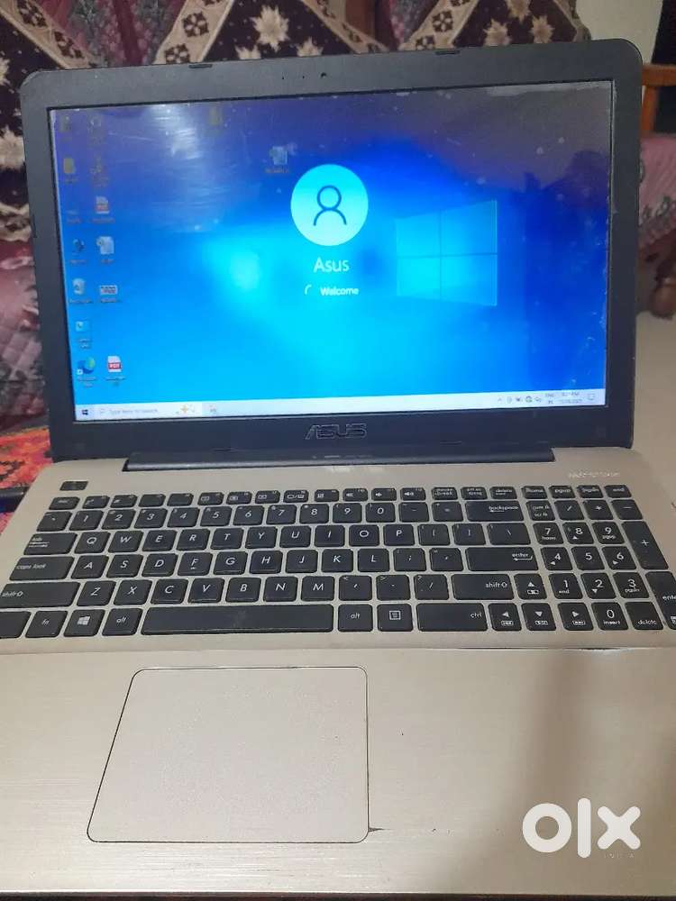 Asus laptop 4 years old I3 processor 128 gb ssd
