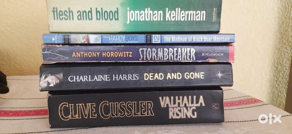 Novels set of five with tags thriller,murder,mystery