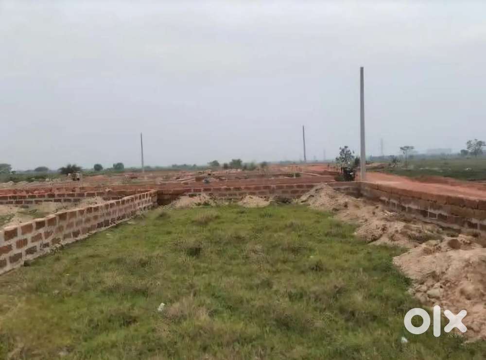 Residential plot Sale in gated society